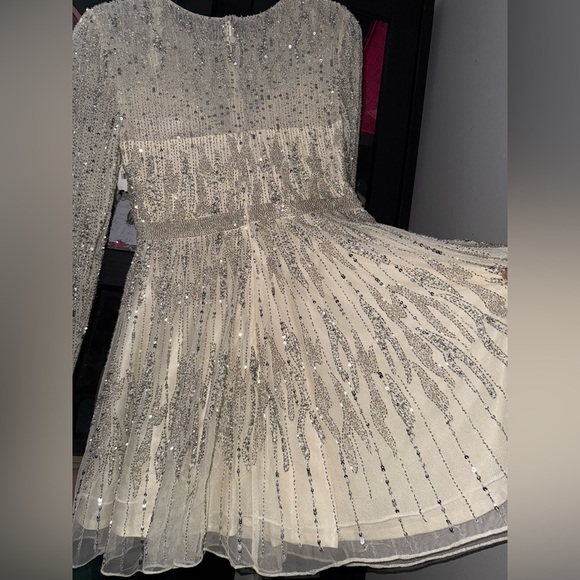 MAC DUGGAL High Neck Long Sleeve A Line Mini Dress - Size 8 - Picture 16 of 17